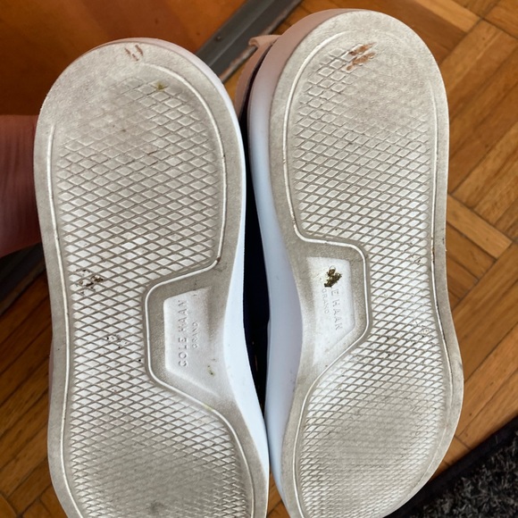 Cole Haan sneakers 8B - Picture 7 of 9